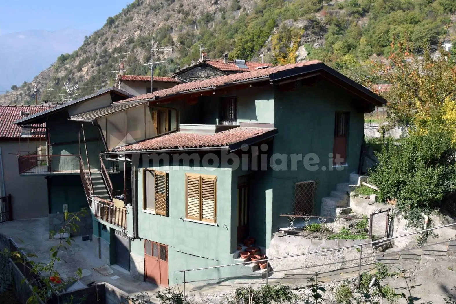 Casa indipendente in vendita a Mompantero