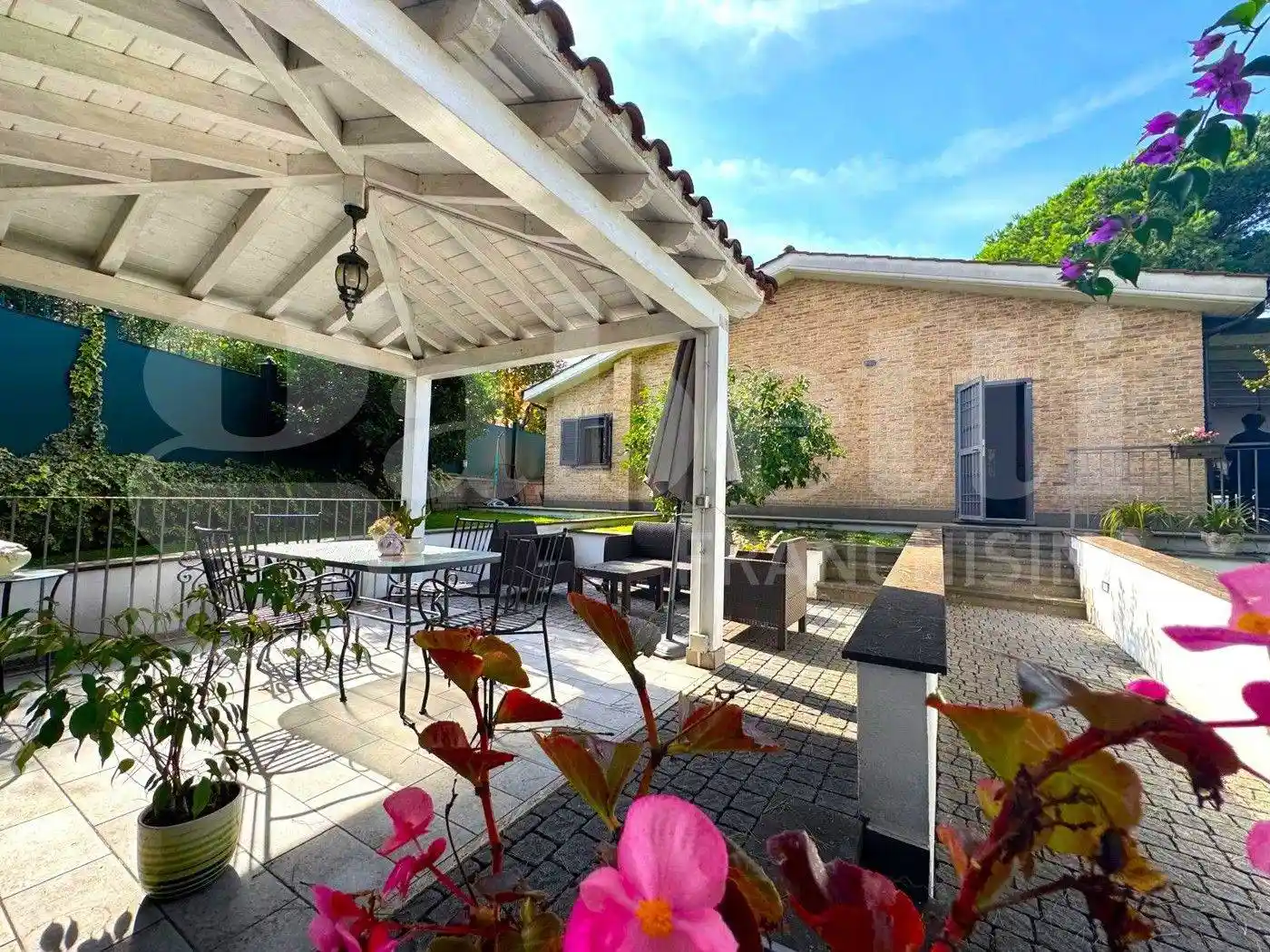 Villa in vendita a Ariccia