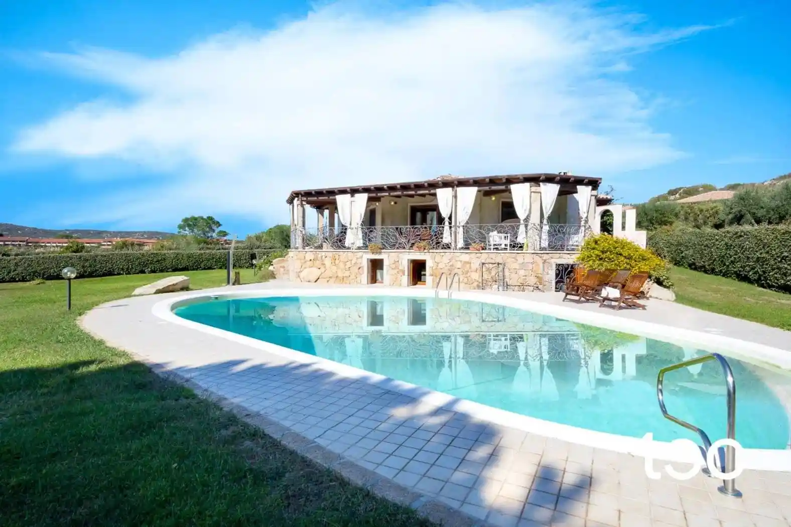 Villa in vendita a San Teodoro