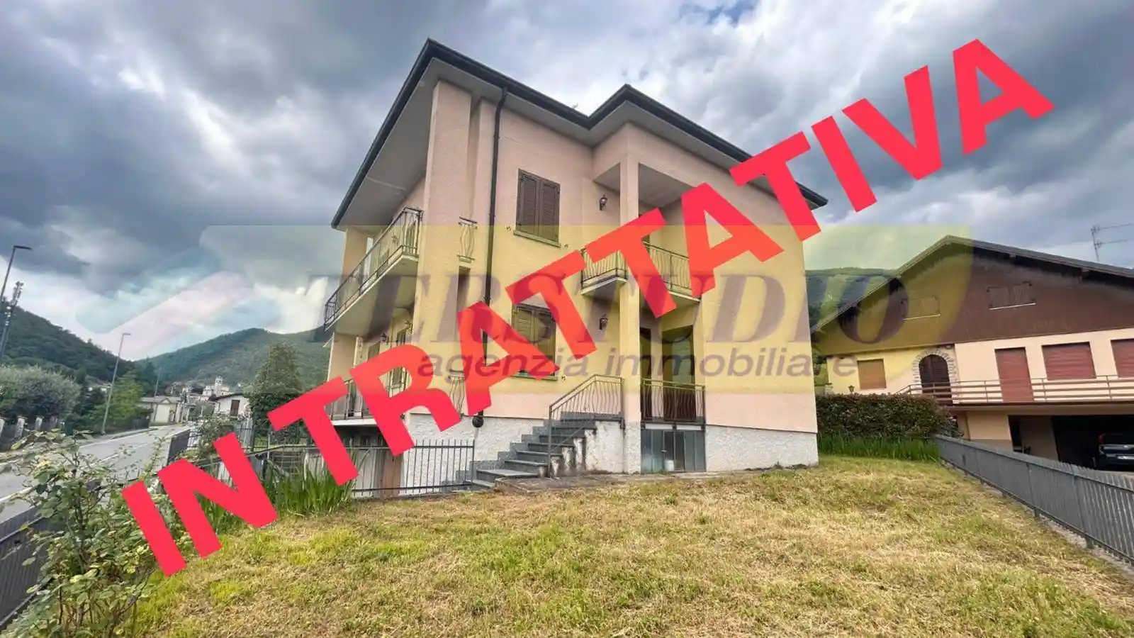 Villa in vendita a Almenno San Bartolomeo