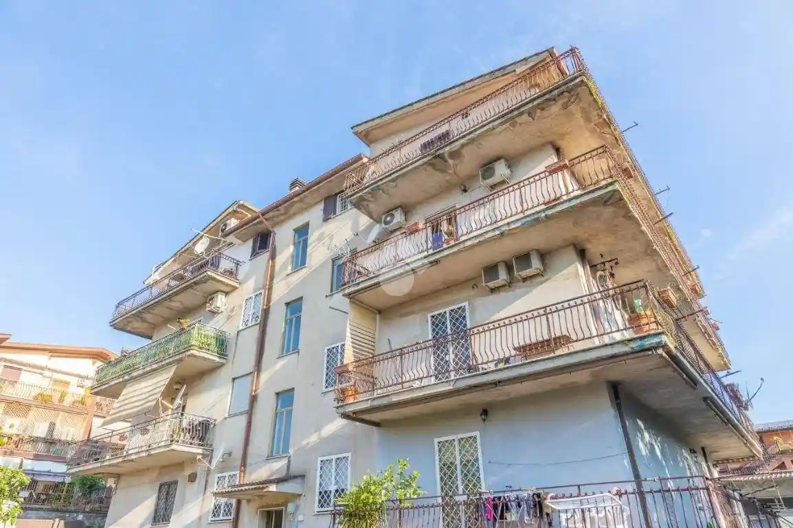 Trilocale via Tocco da Casauria 79, Case Rosse, Roma - foto 2