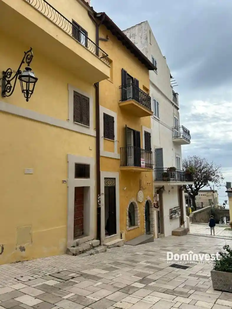 Palazzo - Edificio in vendita a San Felice Circeo