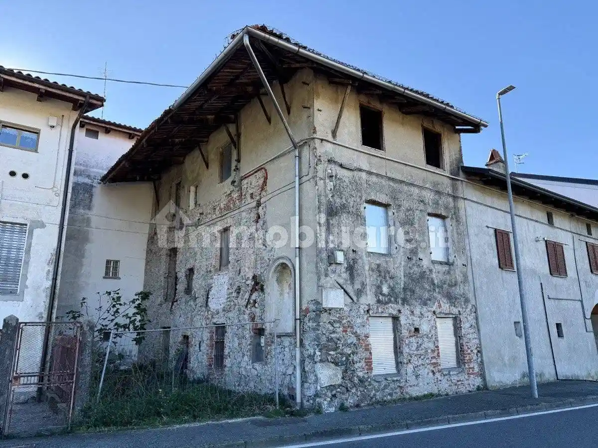 Casa indipendente in vendita a Ivrea