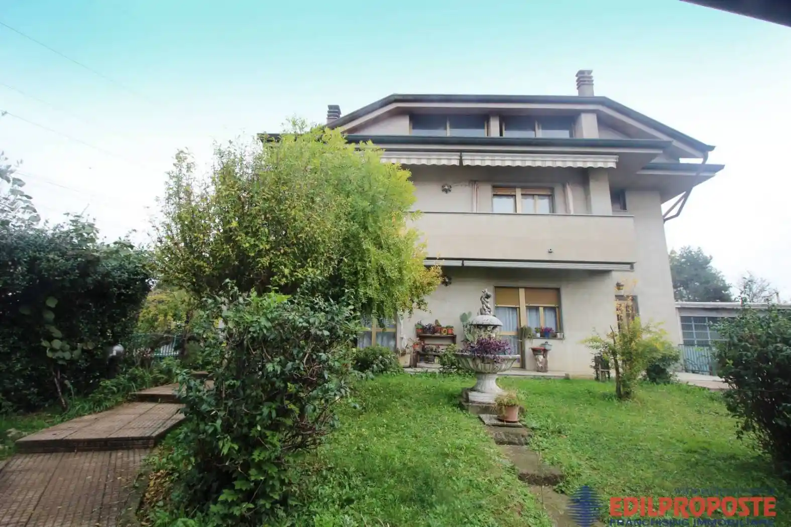 Villa in vendita a Seveso