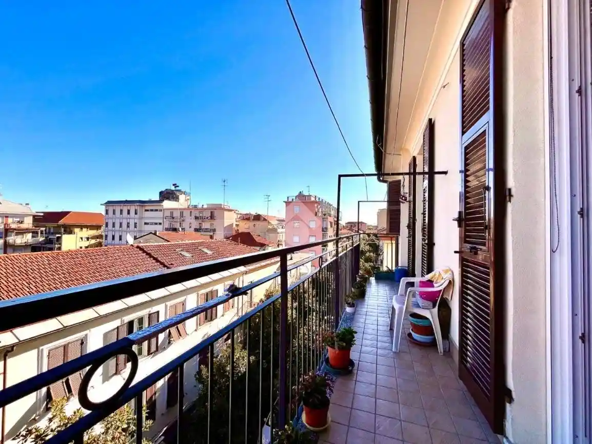 Appartamento in vendita a Albenga