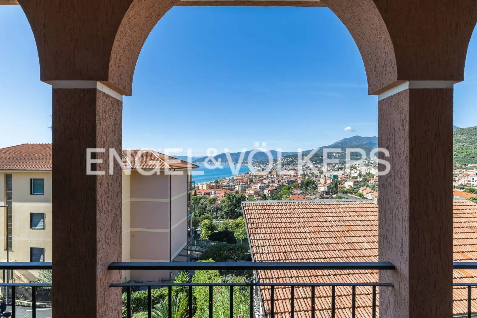 Villa in vendita a Borgio Verezzi