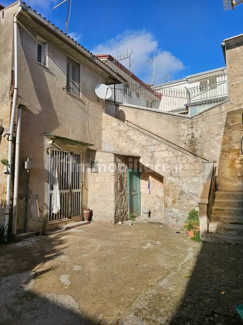 Casa indipendente in vendita a Caserta