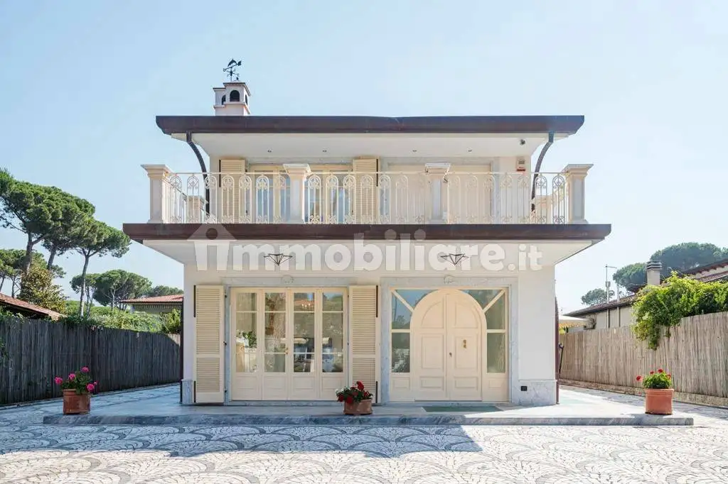 Villa in affitto a Forte dei Marmi
