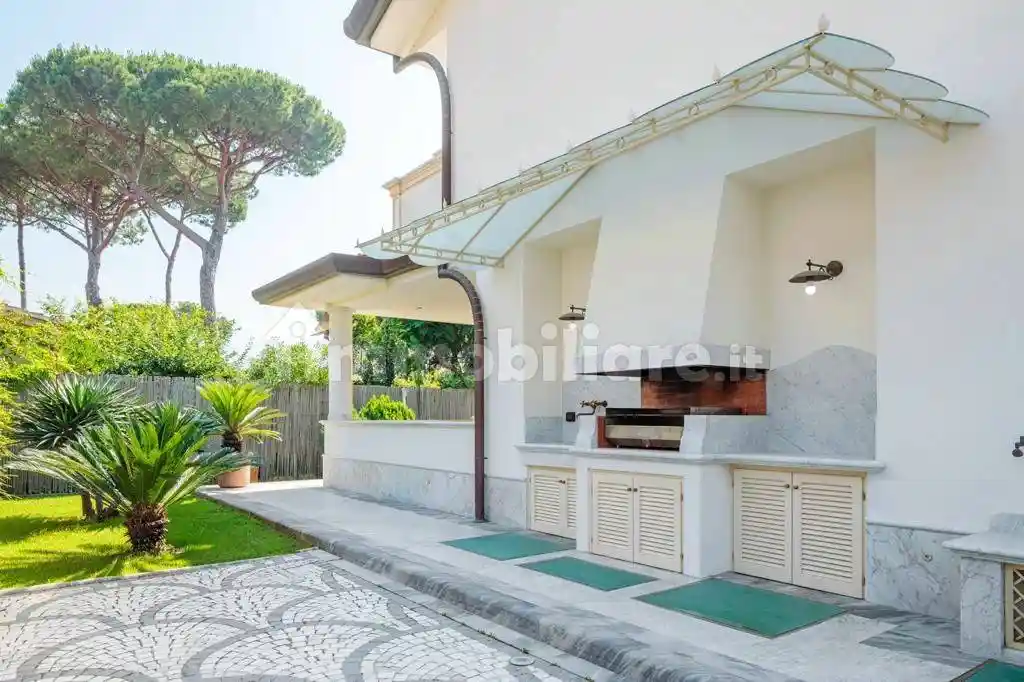 Villa unifamiliare via Antonio Canova, Vittoria Apuana, Forte dei Marmi - foto 5