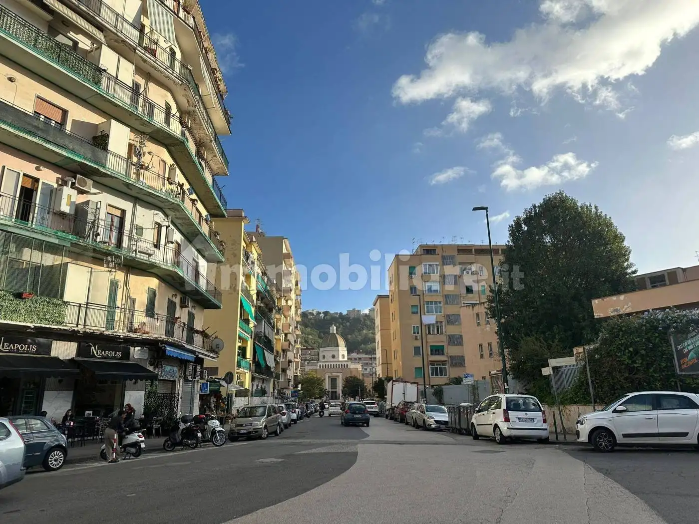 Appartamento in vendita a Napoli