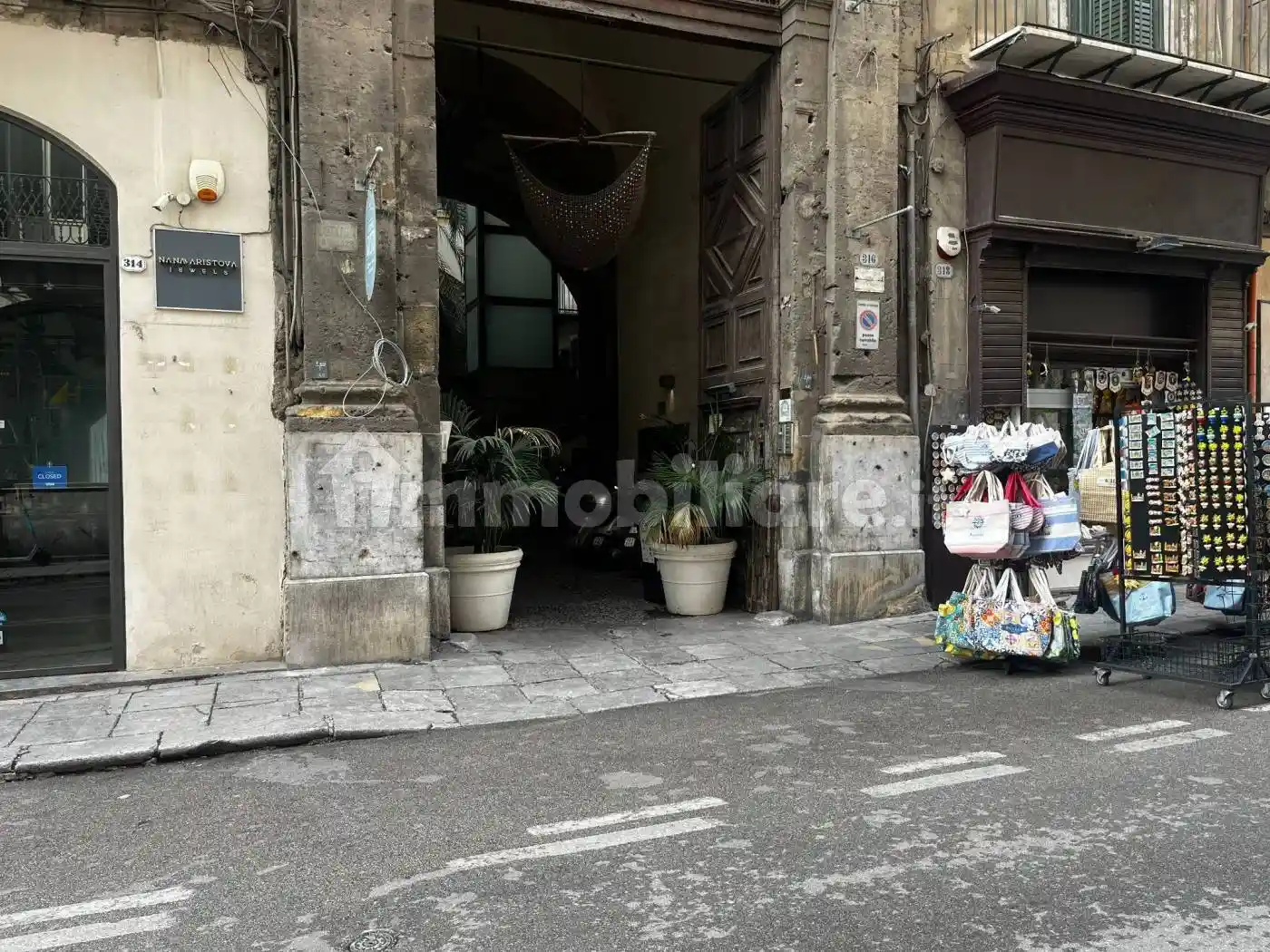 Appartamento in vendita a Palermo