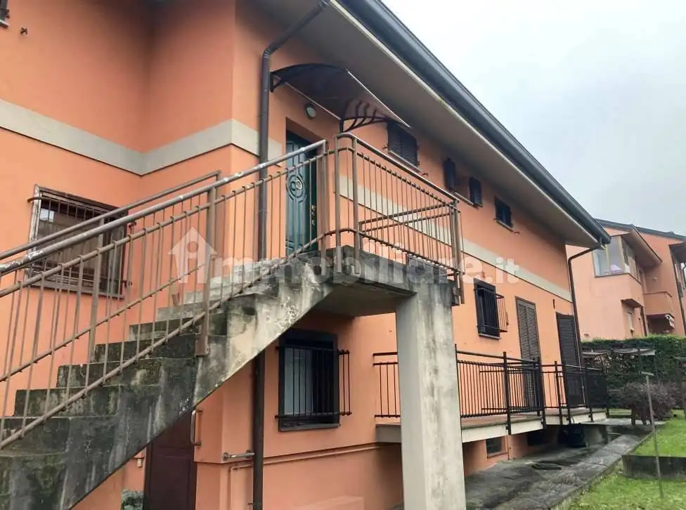 Appartamento in vendita a Valmadrera