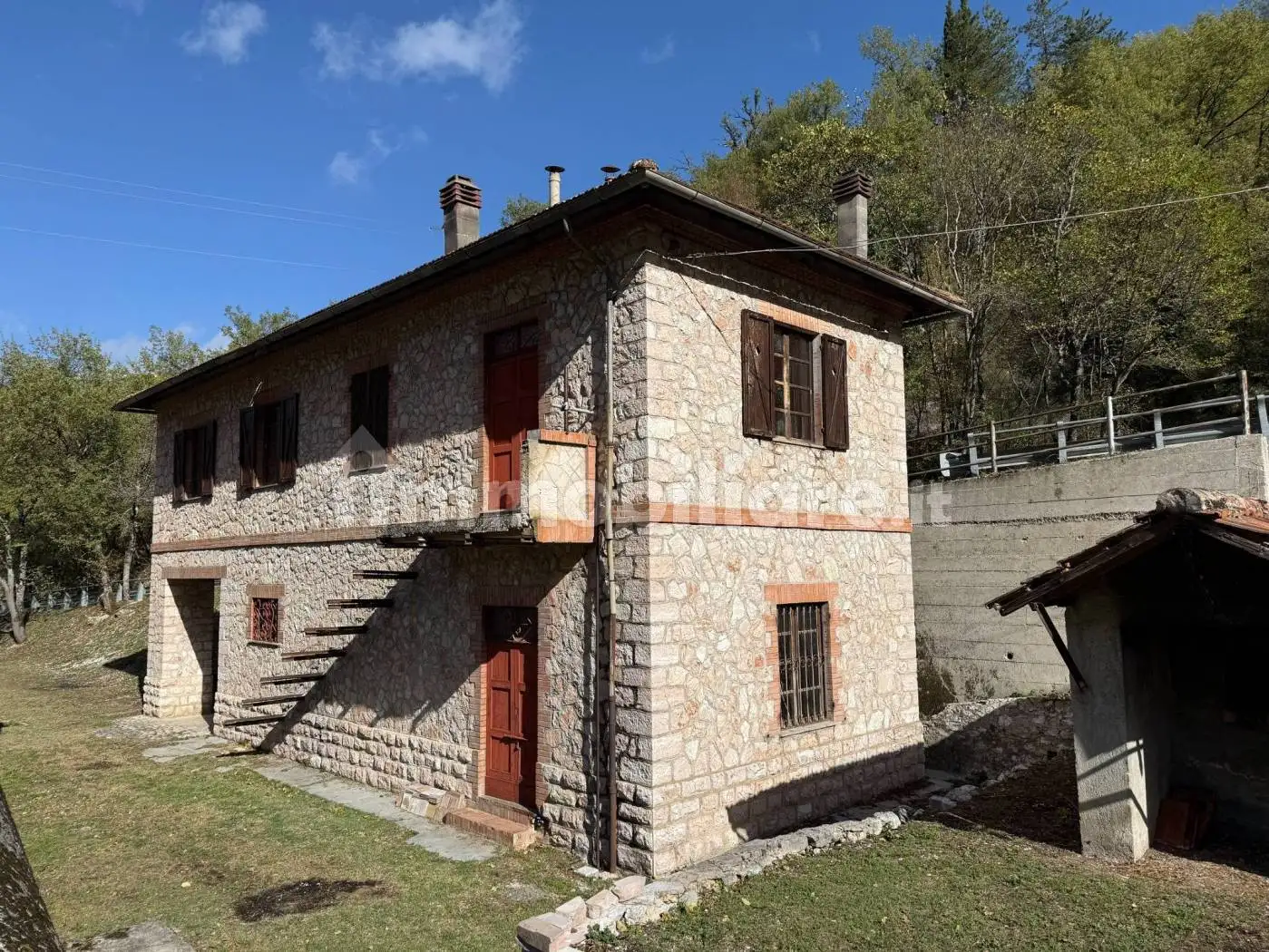 Villa in vendita a Vallo di Nera