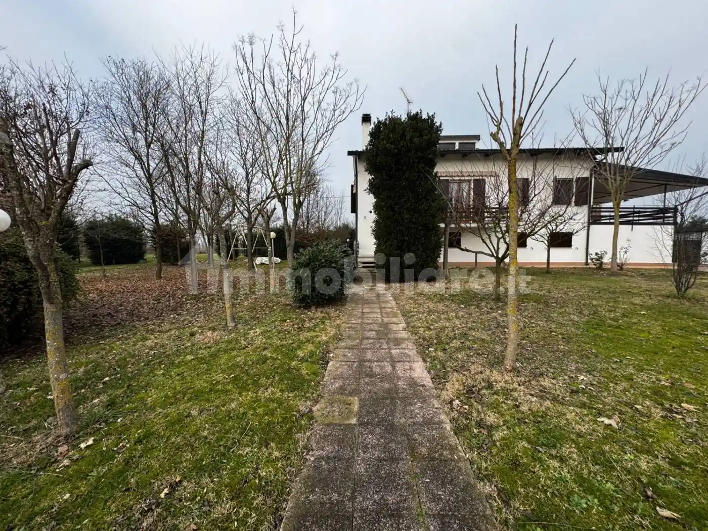 Villa in vendita a Mirandola