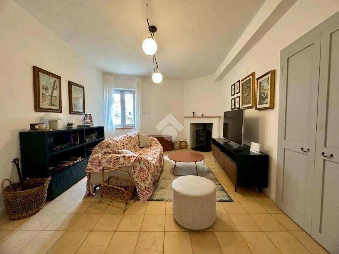 Casa indipendente in vendita a Montecastrilli