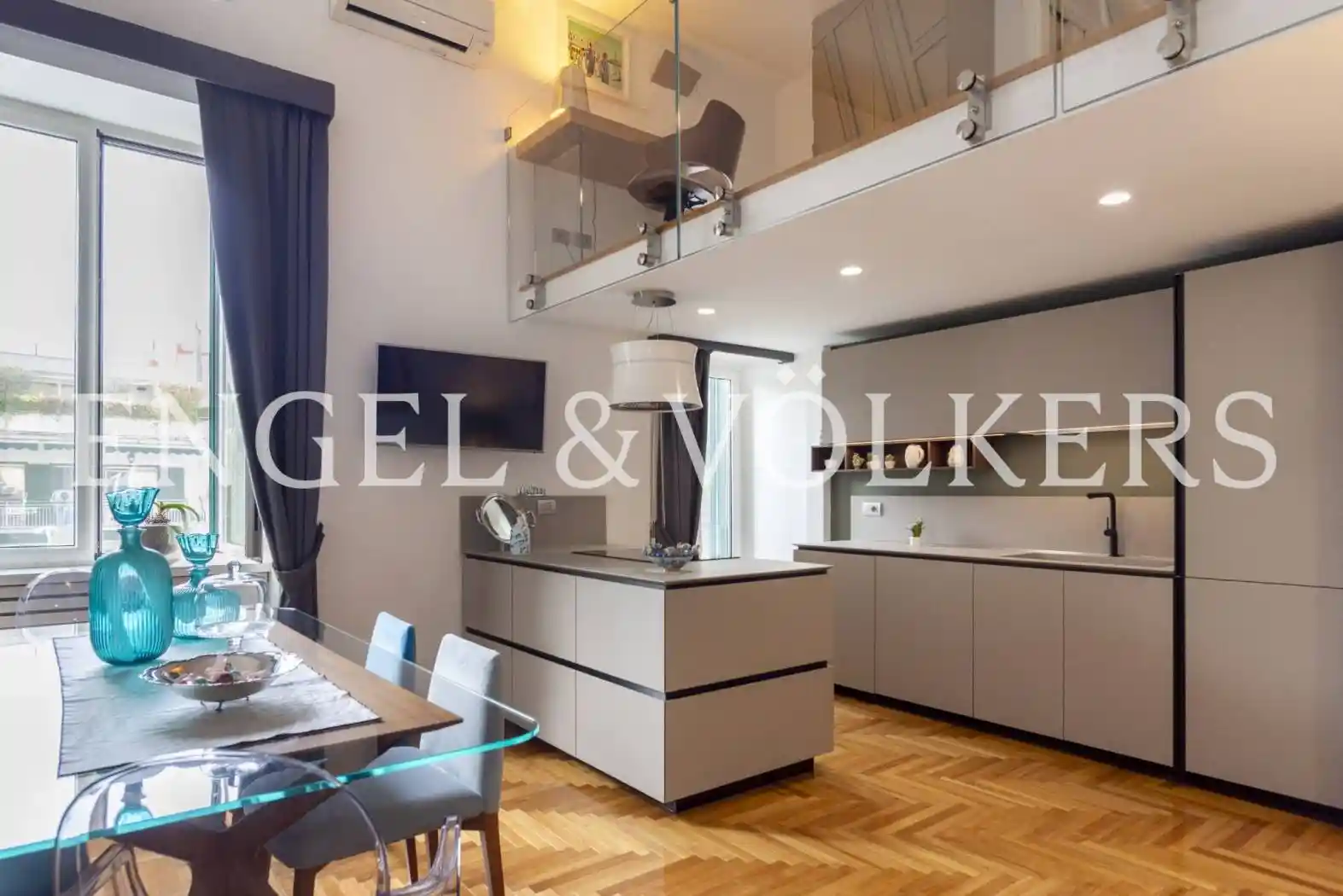 Quadrilocale ottimo stato, su più livelli, Posillipo, Napoli - foto 3