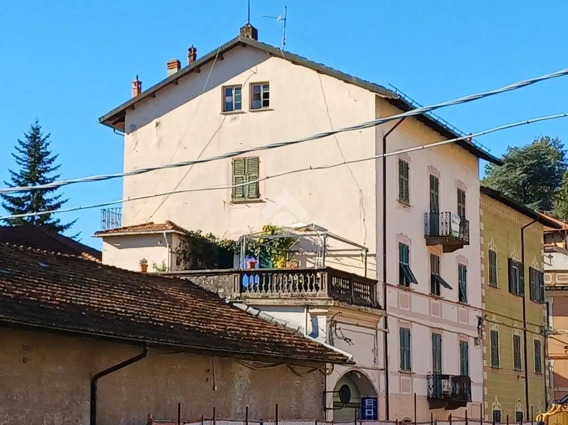 Quadrilocale via Migliarese 4, Centro, Busalla - foto 2