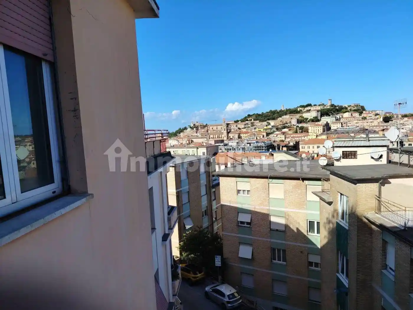 Appartamento in affitto a Ancona