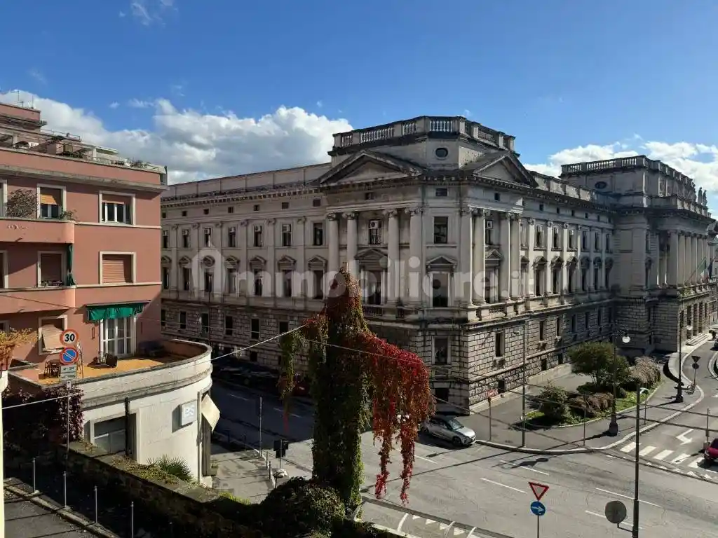 Appartamento via di Romagna 32, Scorcola, Trieste - foto 2