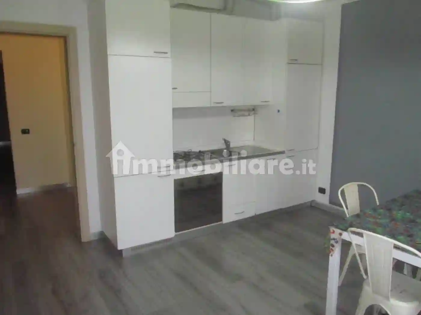 Appartamento in villa via Camillo Benso di Cavour 18, Paré, Colverde - foto 2