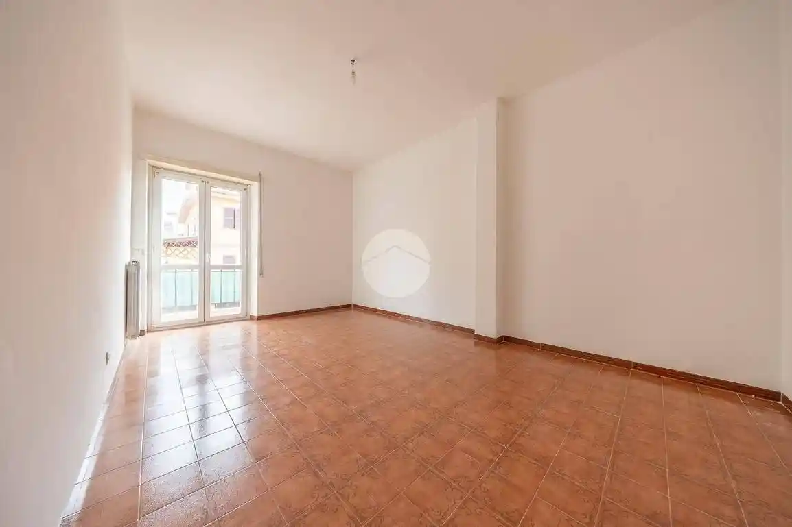 Trilocale via Giuseppe Verdi 2, Casacalda - Carcibove, Guidonia Montecelio - foto 2