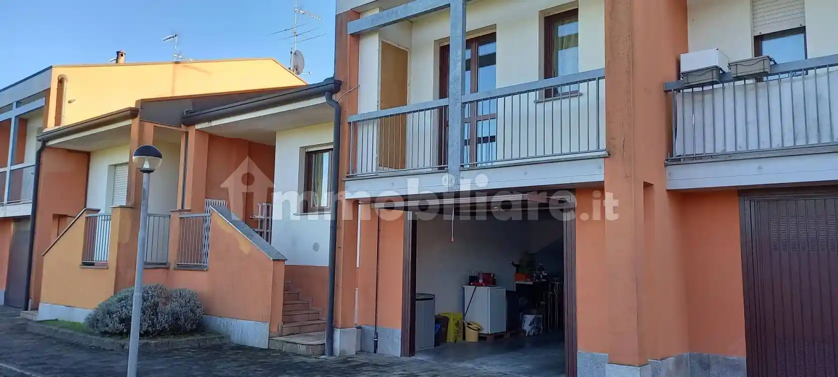 Villetta a schiera in vendita a Oleggio