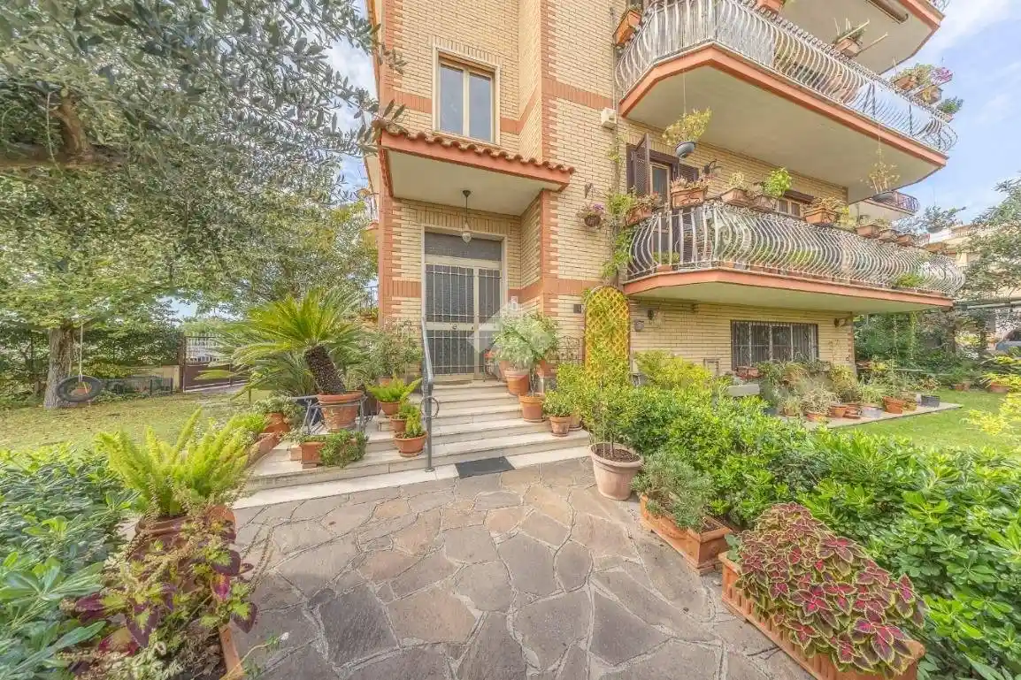 Trilocale via Foresta 3, Case Rosse, Roma - foto 4