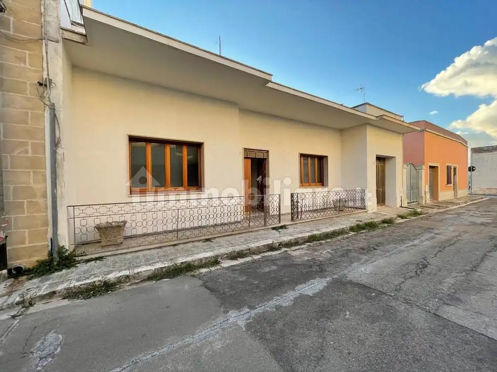 Villa a schiera via 13 Giugno, Calimera - foto 2