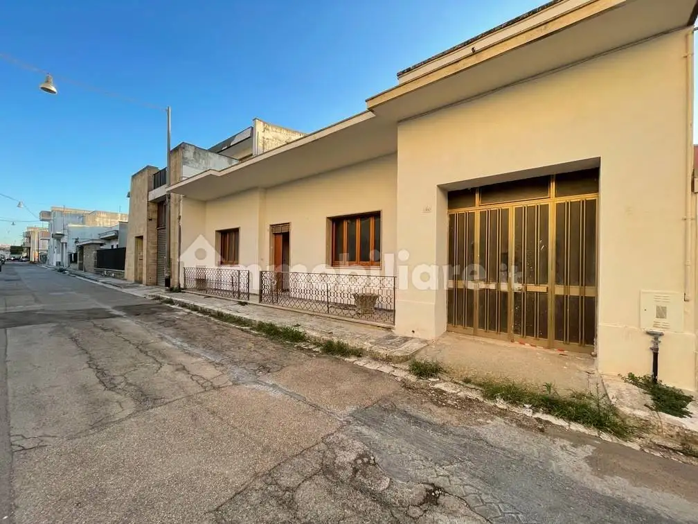 Villa a schiera via 13 Giugno, Calimera - foto 3