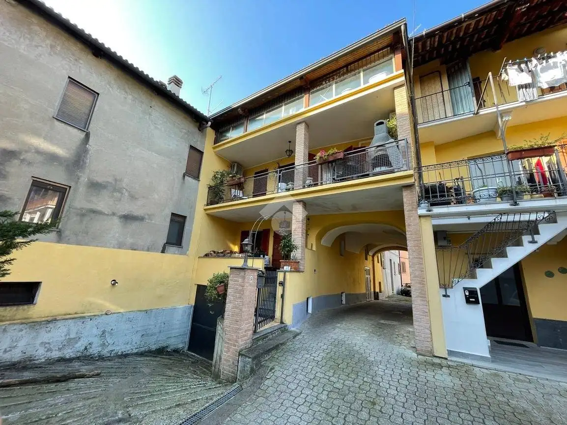 Terratetto plurifamiliare via Guglielmo Marconi 8, Banchette - foto 2