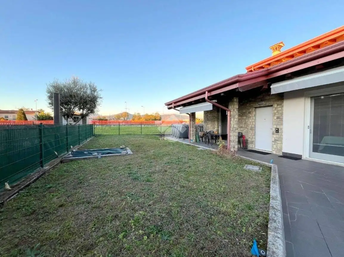 Villa in vendita a Bolgare