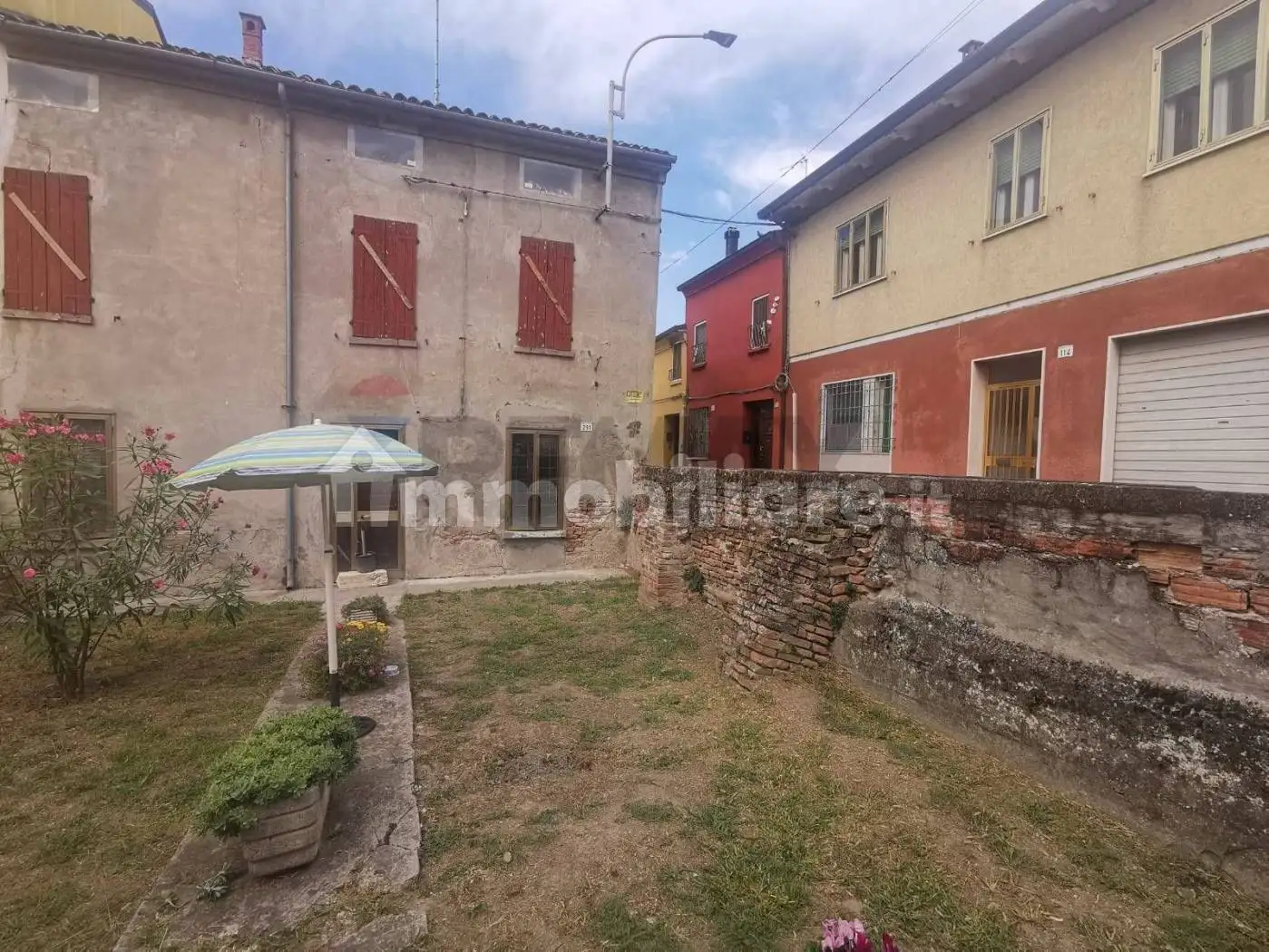 Casa indipendente in vendita a Bondeno