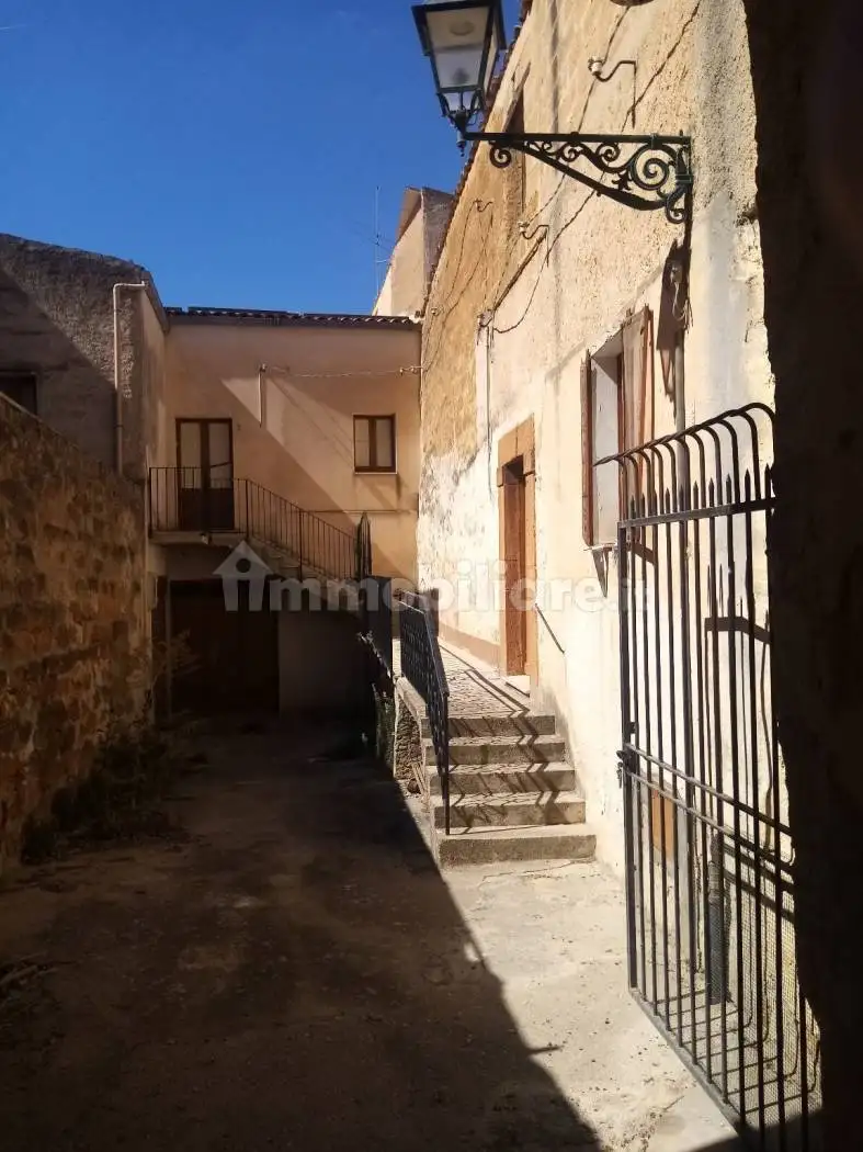 Palazzo - Edificio in vendita a Sambuca di Sicilia