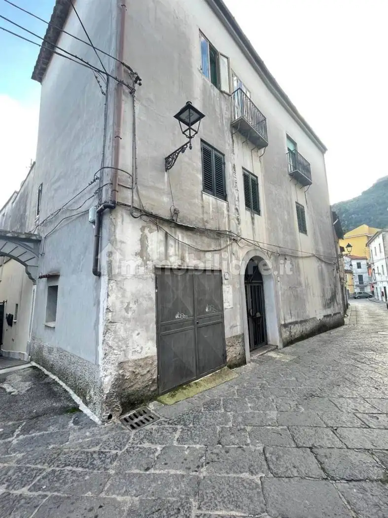 Appartamento in vendita a Giffoni Valle Piana