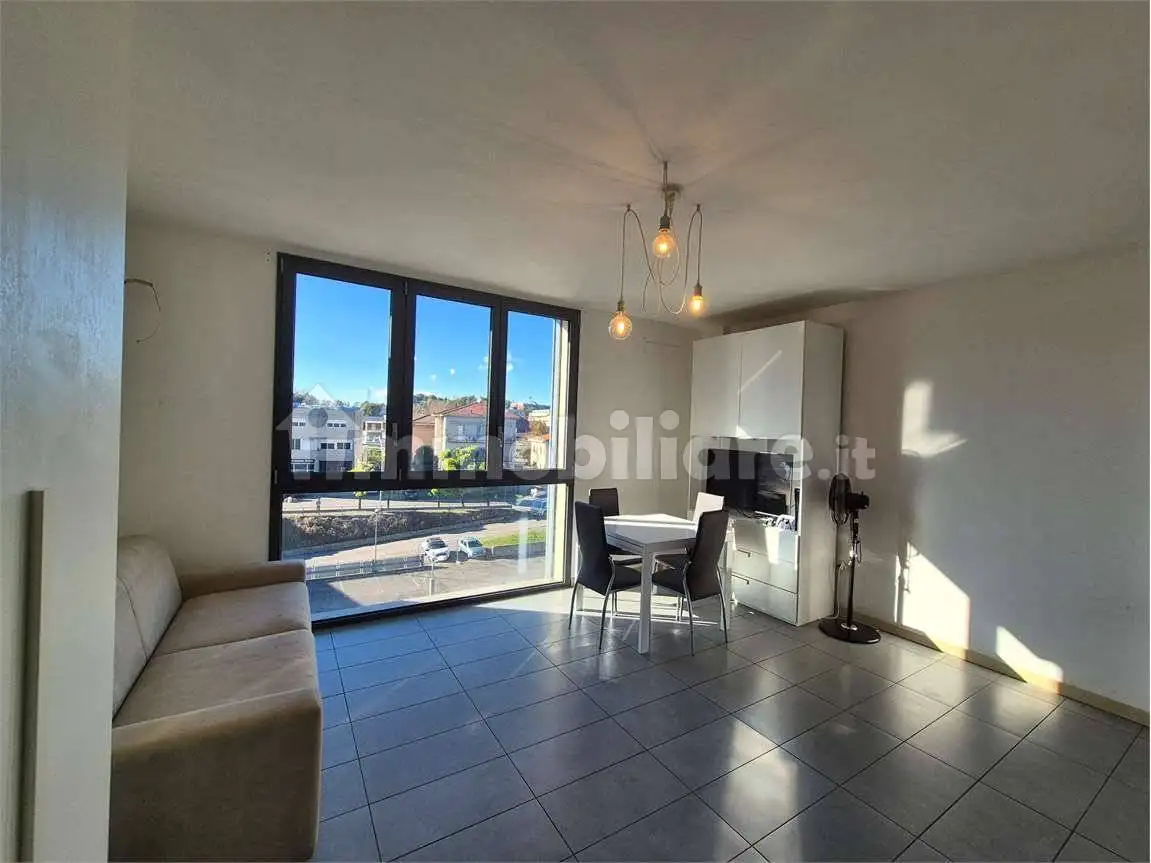 Appartamento in affitto a Como