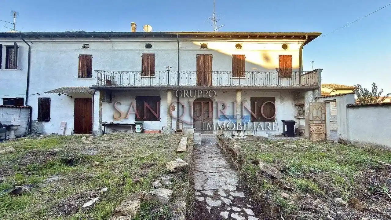 Villa in vendita a Viadana