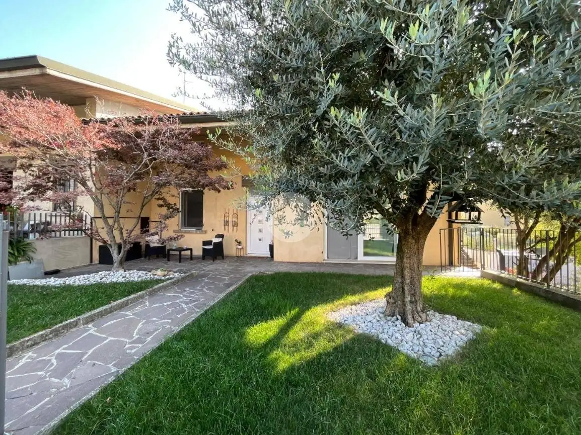 Villa bifamiliare via E. Montale, Erbusco - foto 5