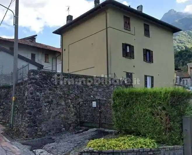 Appartamento in vendita a Cortenova