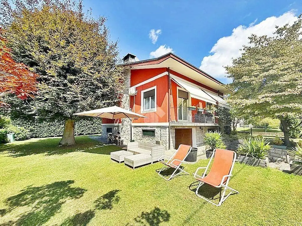 Villa in vendita a Taino