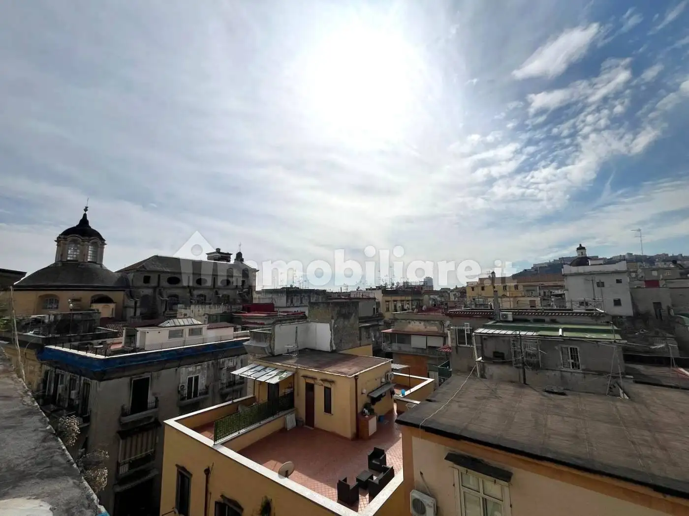 Appartamento in vendita a Napoli