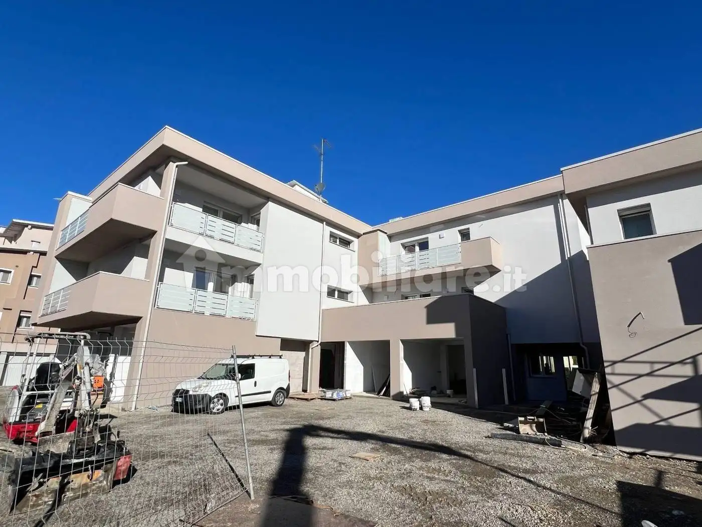 Appartamento in vendita a Valsamoggia