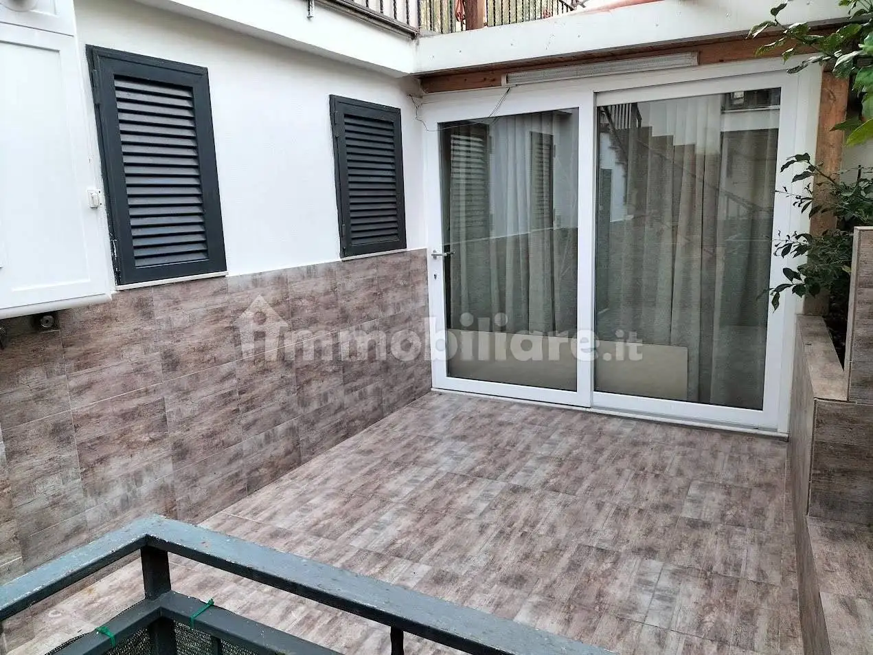 Monolocale piazza Vittorio Emanuele, Piscinola, Napoli