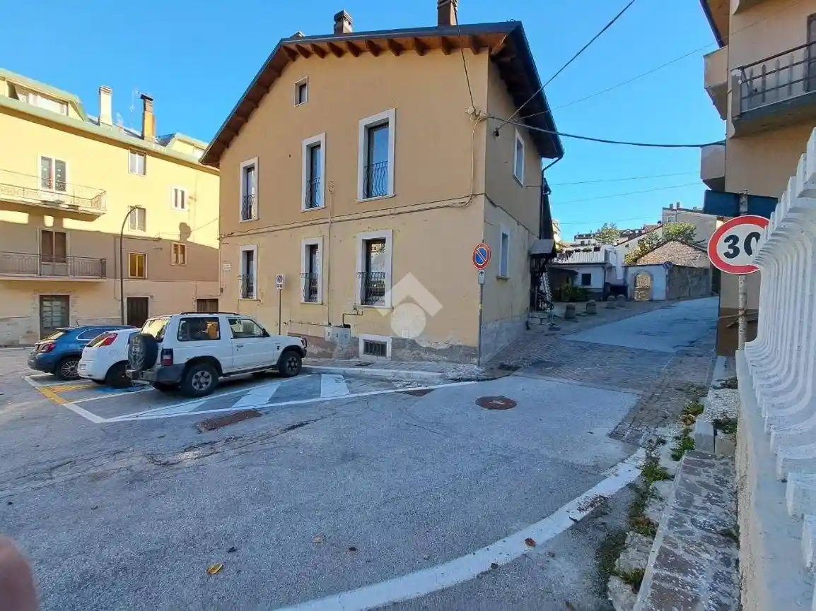 Quadrilocale via Ovidio 1, Centro, Roccaraso - foto 2