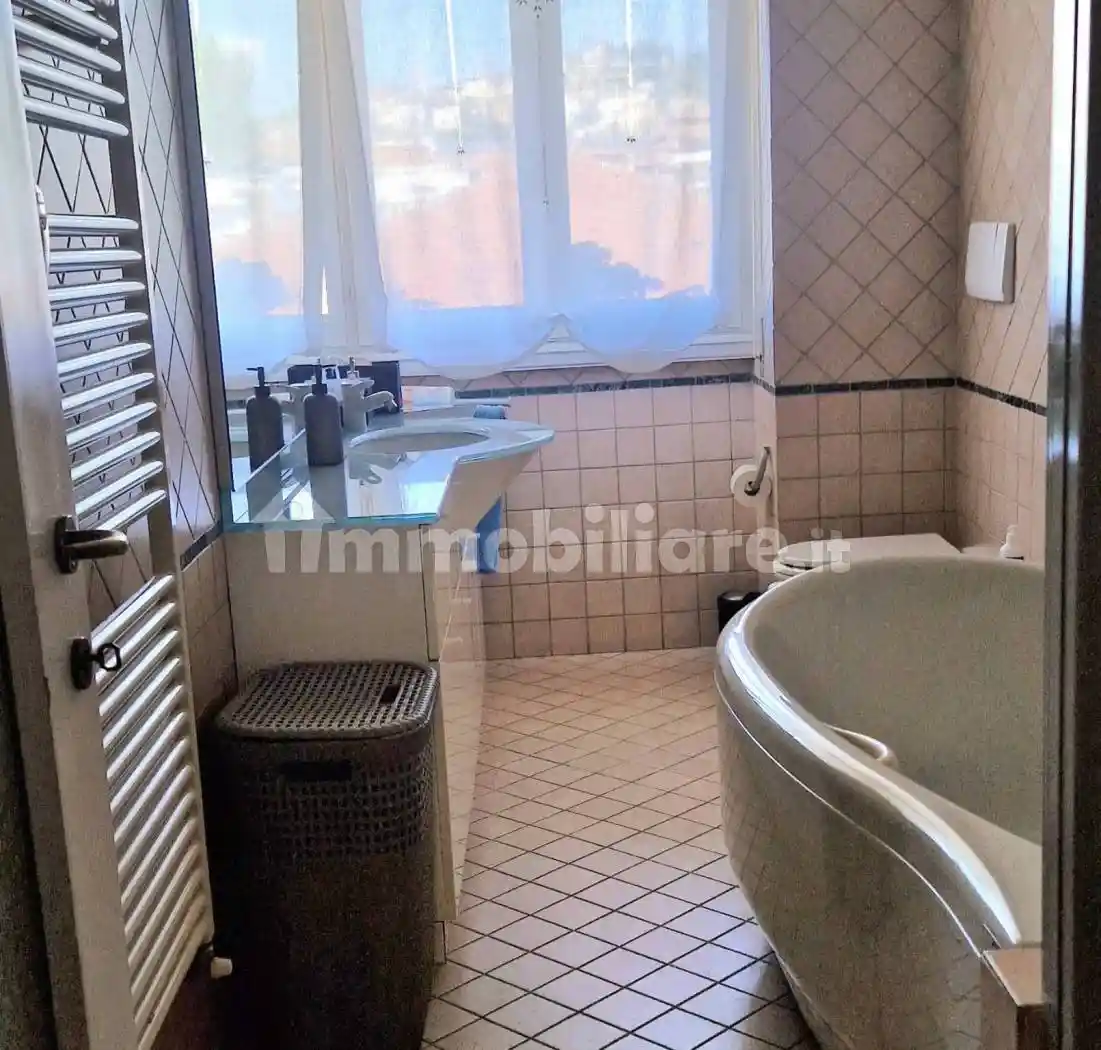 Quadrilocale buono stato, quarto piano, Borgo Palazzo, Bergamo - foto 4