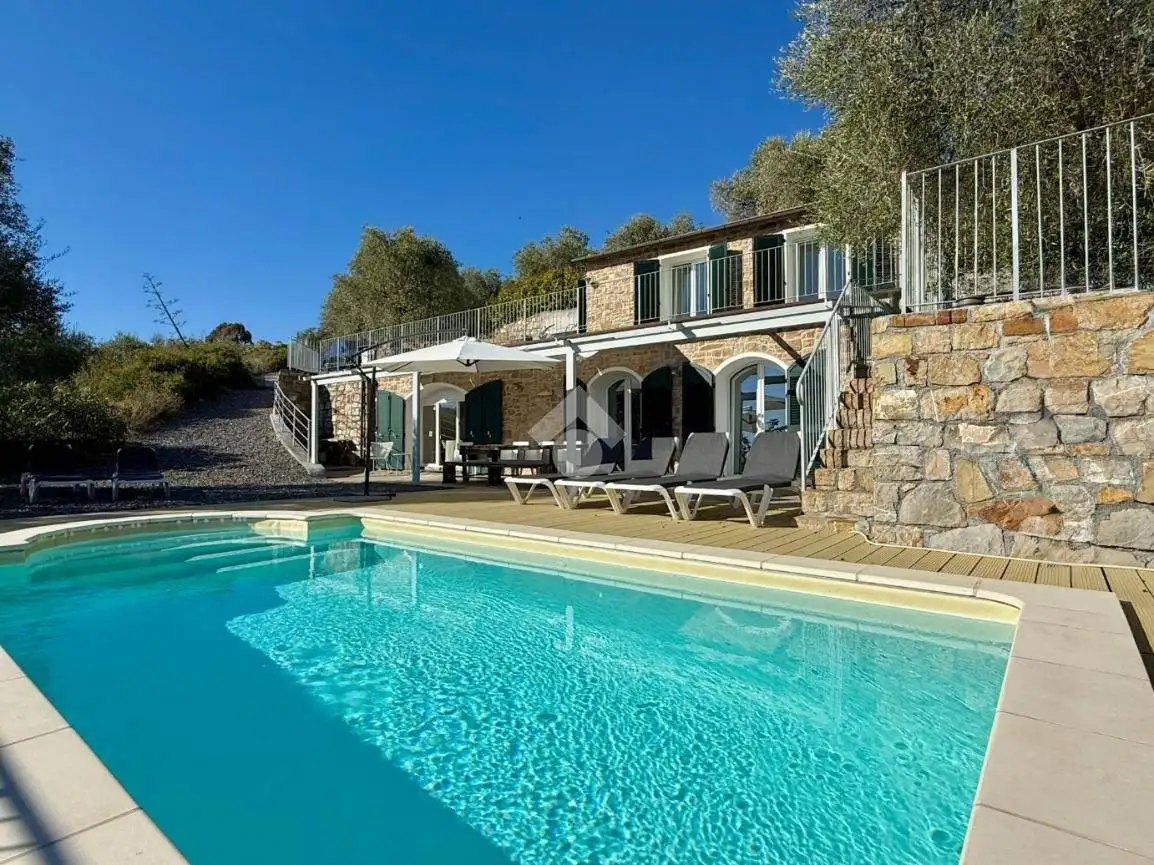 Villa in vendita a Civezza