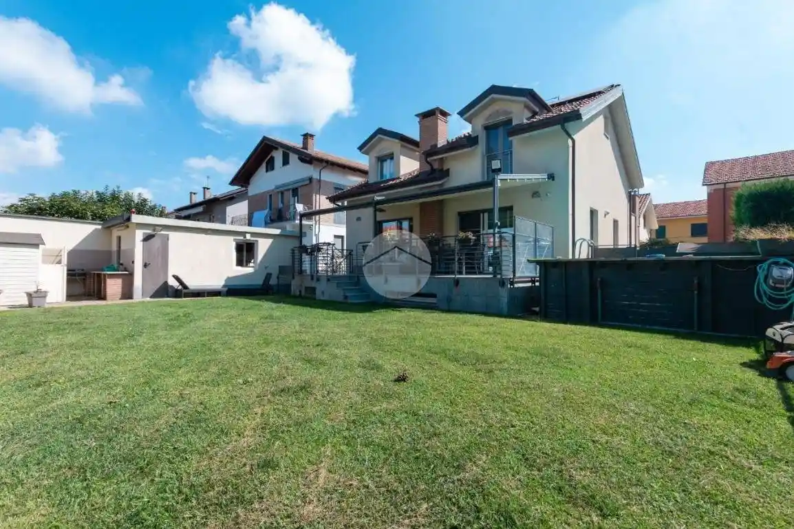 Villa in vendita a Beinasco