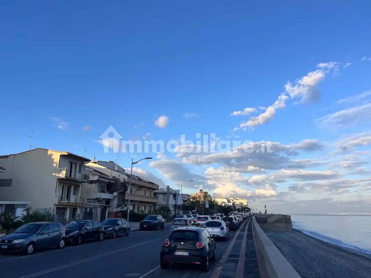Casa indipendente in vendita a Santa Teresa di Riva
