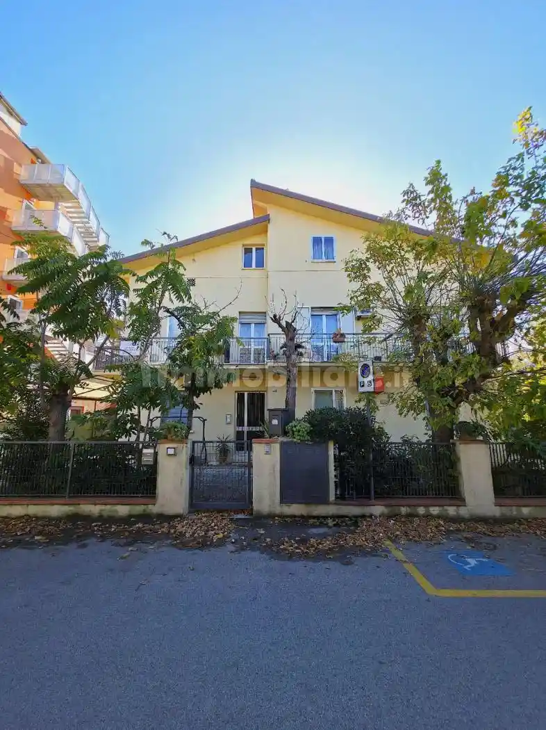 Appartamento in vendita a Riccione