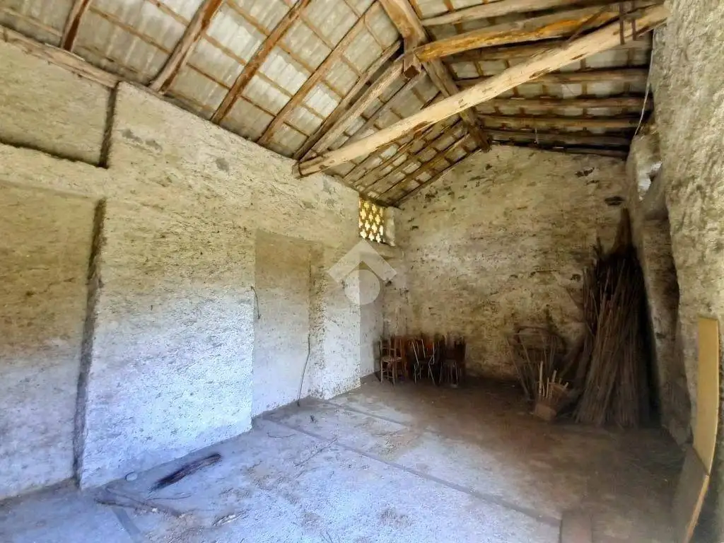 Rustico via caravaggio 11, Canzo - foto 4