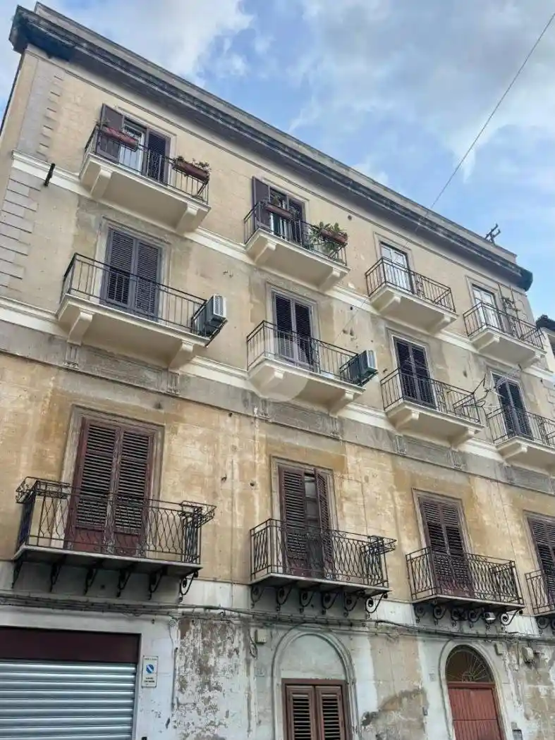 Appartamento in vendita a Palermo